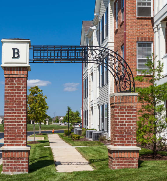 Apartments in Merrillville, Indiana Brickshire Apartments